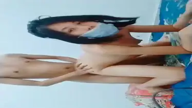 Asyik Naikin Gaya Dari Atas Pake Masker Hitam